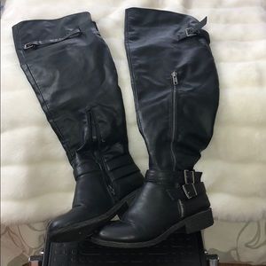 Over the knee leather boots